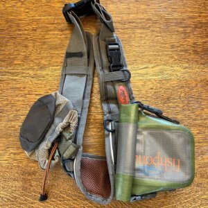 Fishpond Wading Belt with Water Bottle Holder & Dry Pouch- used